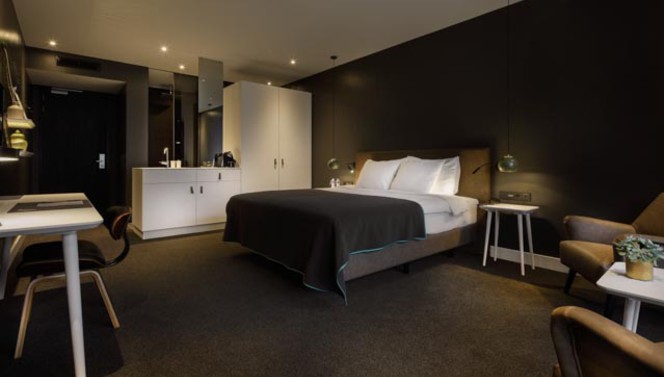 Hotel room | Bed | Van der Valk Hotel Sassenheim