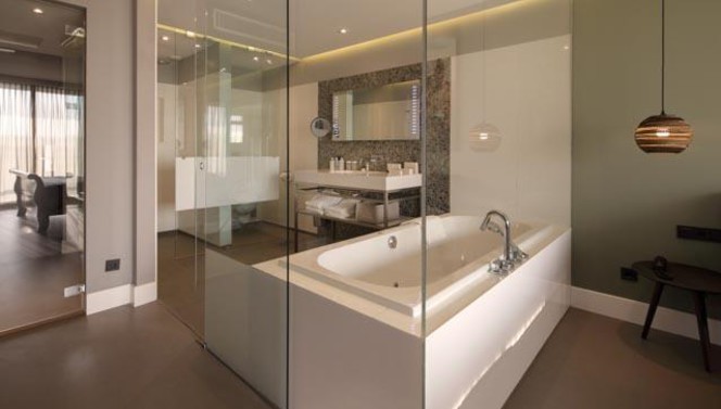 Open bathroom East Suite | Van der Valk Hotel Sassenheim