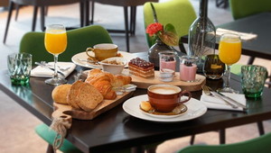 Petit déjeuner à l'hôtel
