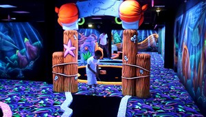 Blacklight minigolf Scheveningen